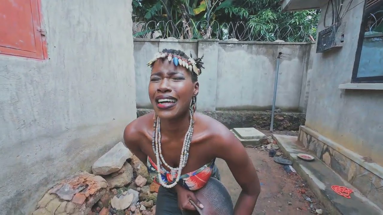 CAROL FLOWER - ANGA MATYE KENYO. HOME SHOOT VIDEO 
