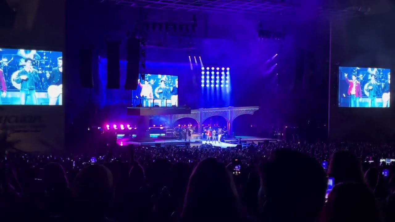 The Jonas Brothers - Love Me To Heaven\Only Human - Live in Chula Vista, CA on 9-4-2025.