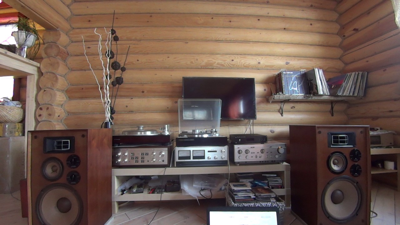 Victor QL-Y44F   и   Luxman L-550