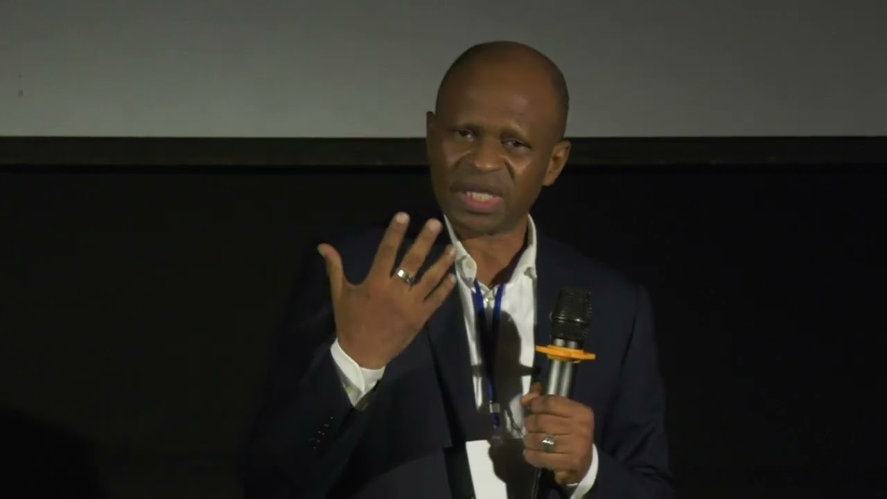 La culture de l’excellence | Abdoulaye Yero Balde | TEDxBambeto