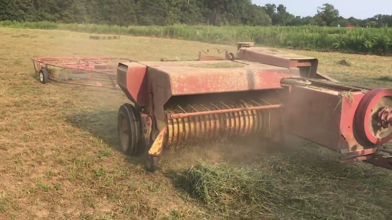 Resurrection of the New Holland 275 square baler!