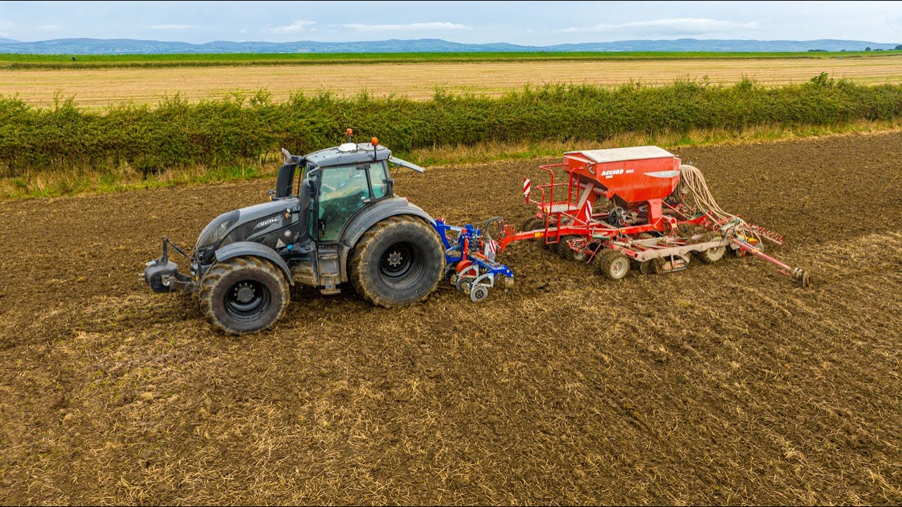 Winter Sowing | Valtra T214 & Custom KV Drill & Toolbar | Carsehall Farms