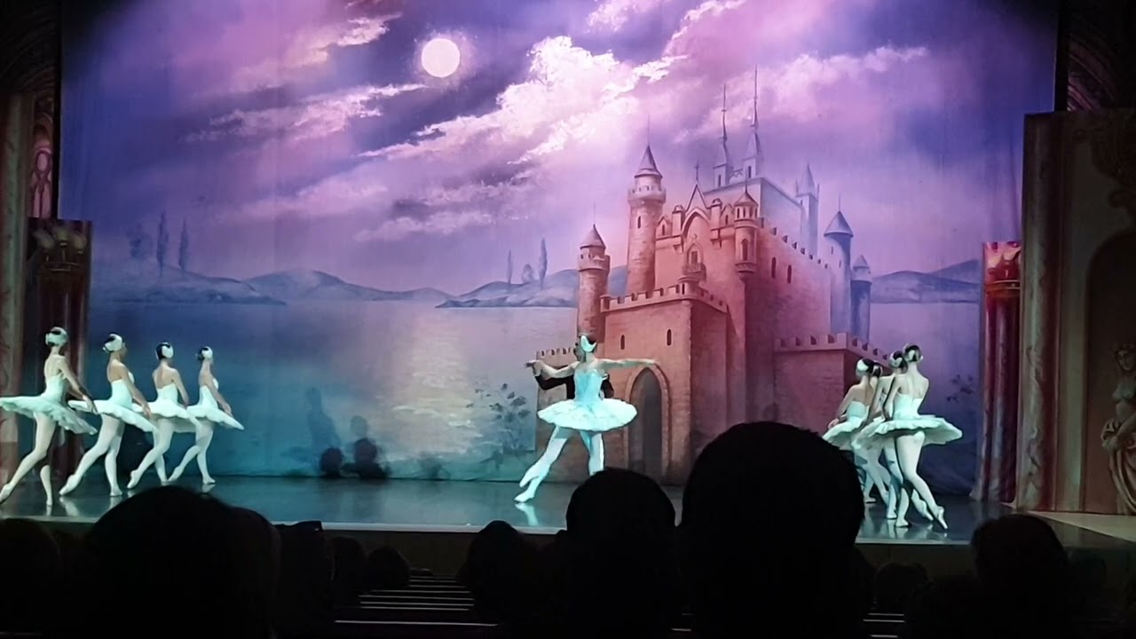 The International Ballet Company representa El Lago de los Cisnes, en Salamanca!