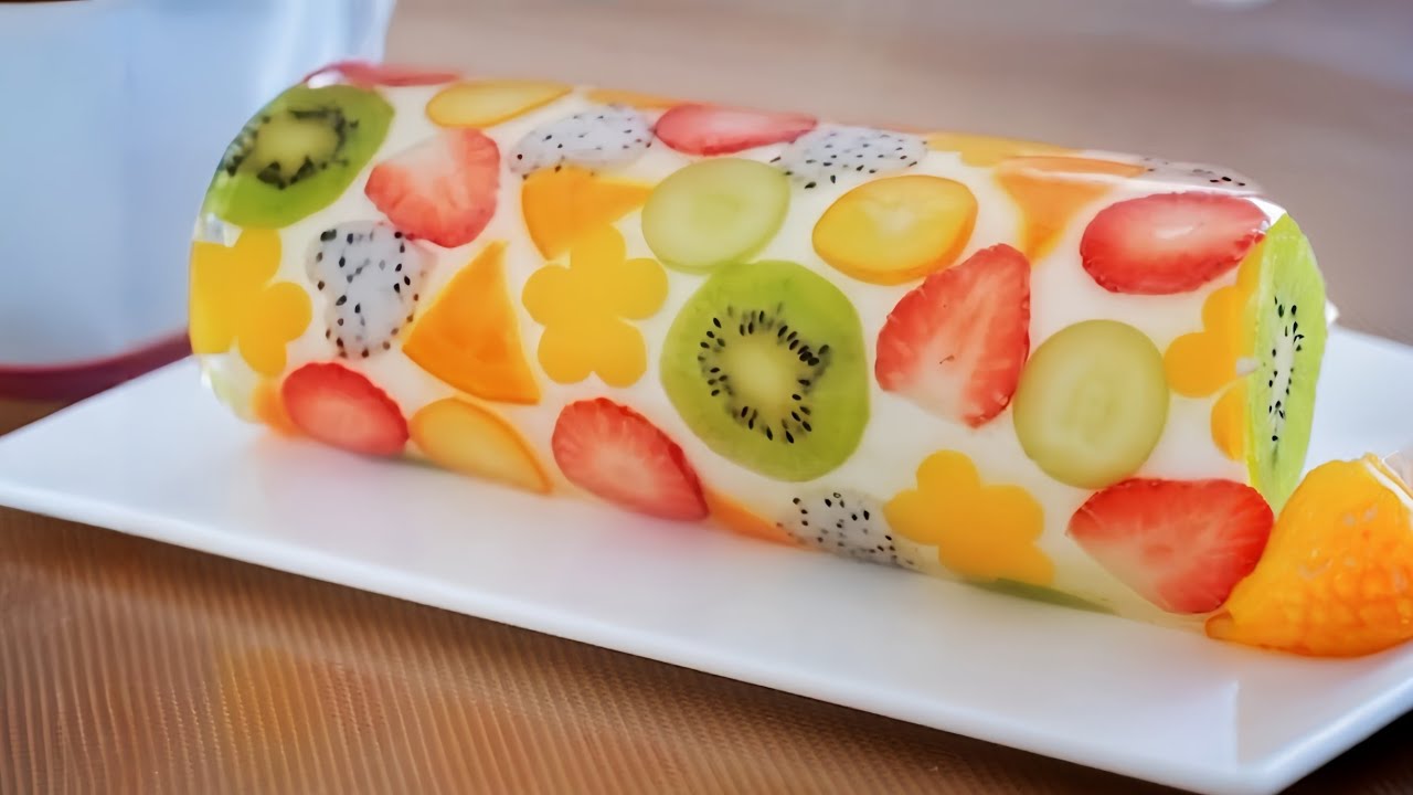 Colorful Kiwi Jelly Roll Cake | Fresh & Creative Dessert