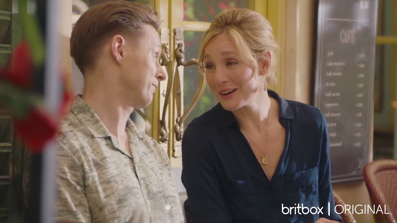 Marine searches for answers with a little help from a friend | Murder In Provence on BritBox