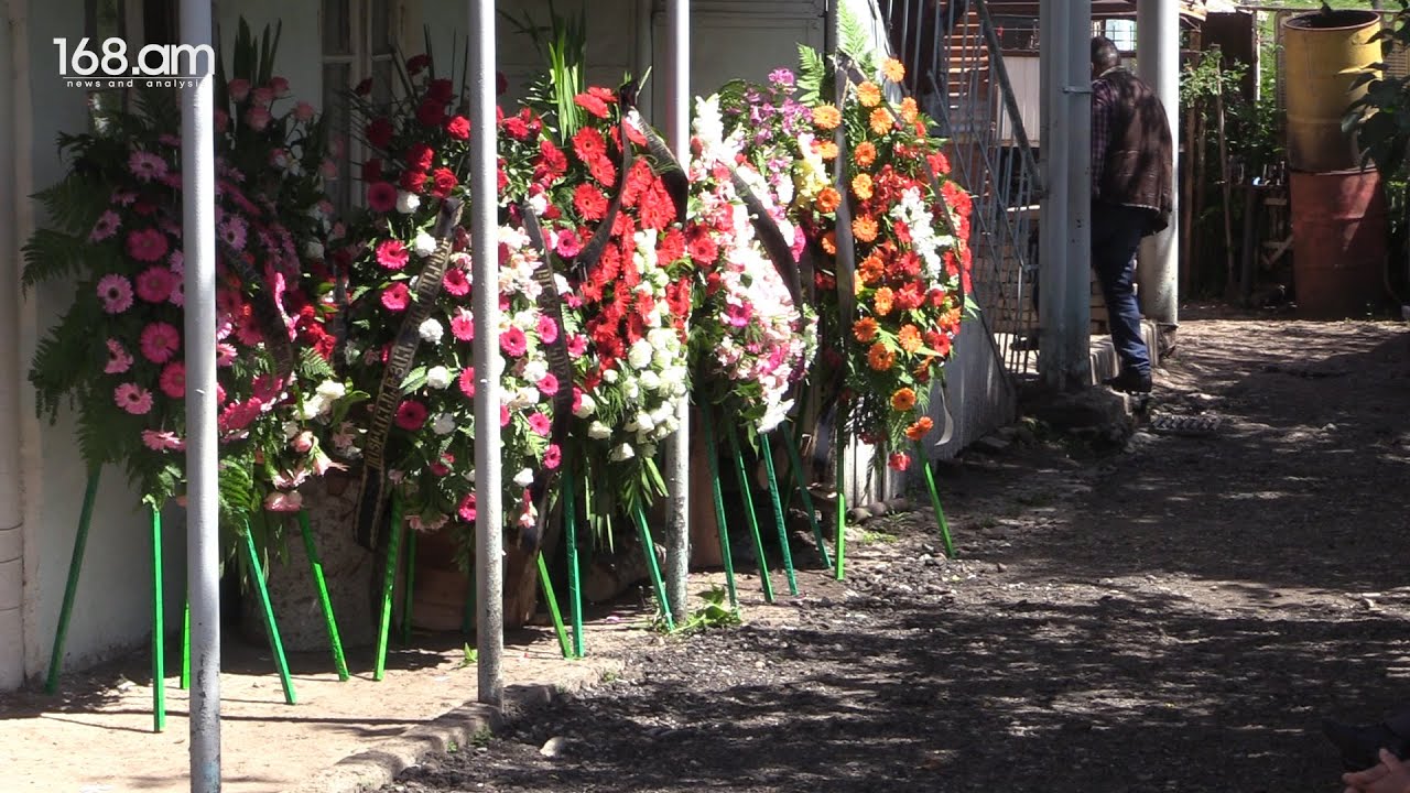 Ճամբարակում տեղի ունեցավ սահմանում զոհված 20-ամյա Սմբատի հոգեհանգստի արարողությունը