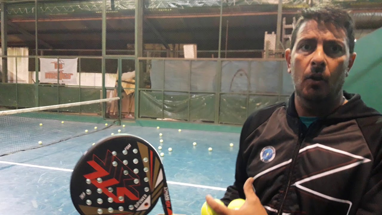 R.P volea slice y mucho ángulo en pádel(2)