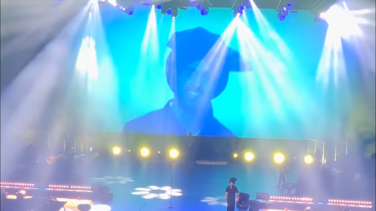 Born to Shine Live 