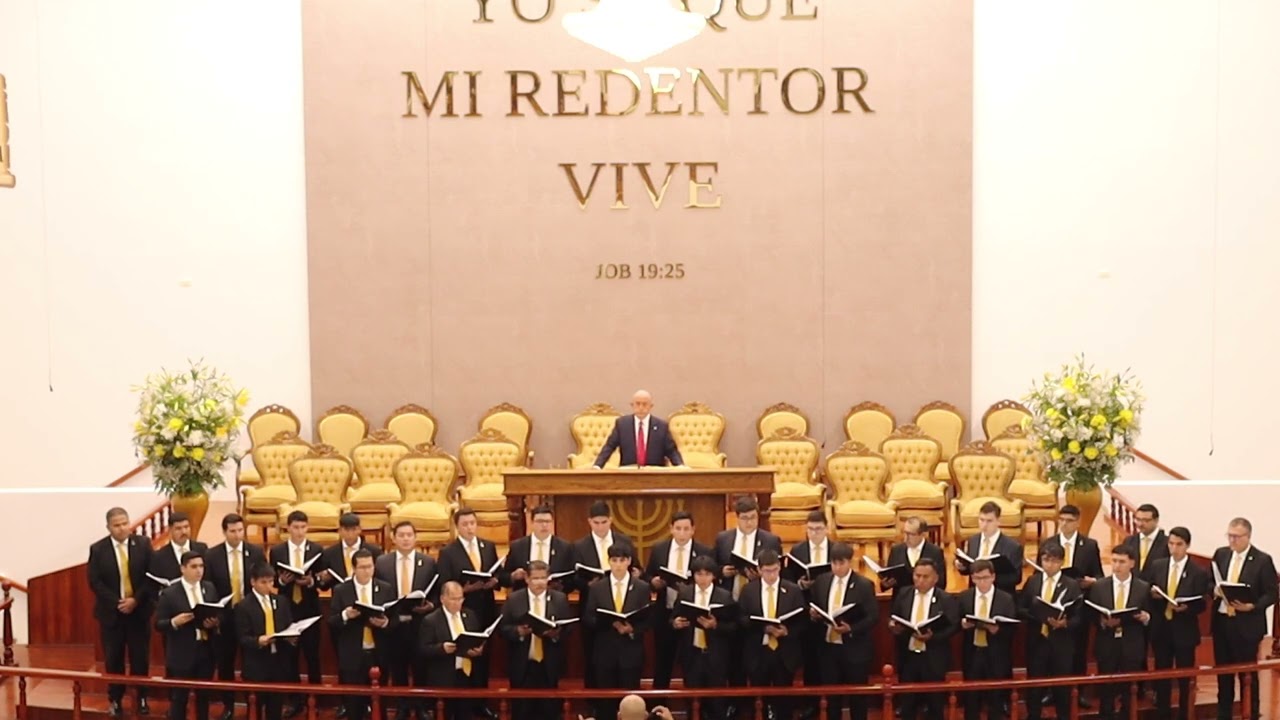 Coro varonil  en Reapertura del Templo Iglesia Evangélica Pentecostal Iquique, Chile.