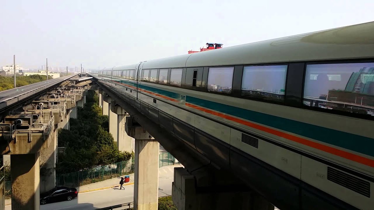 Shanghai Maglev train coming into the station