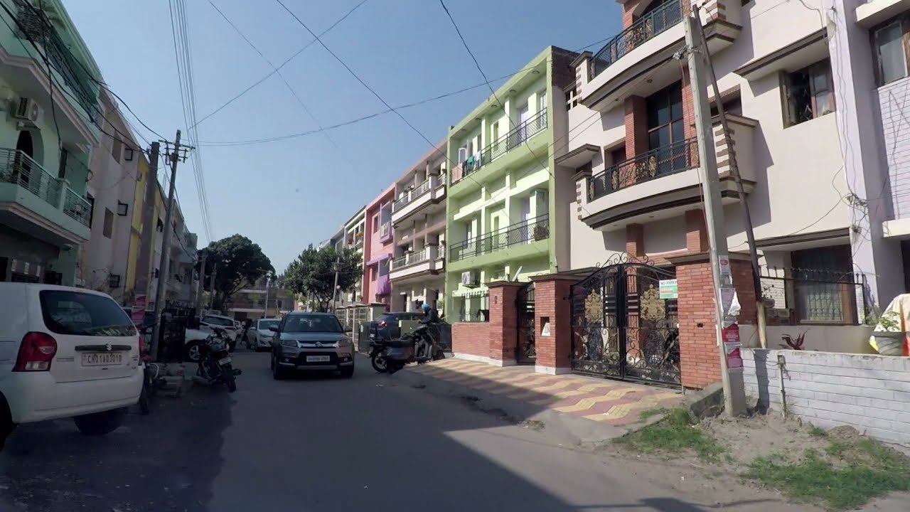 Driving Around in Chandigarh (Residential Areas) - India