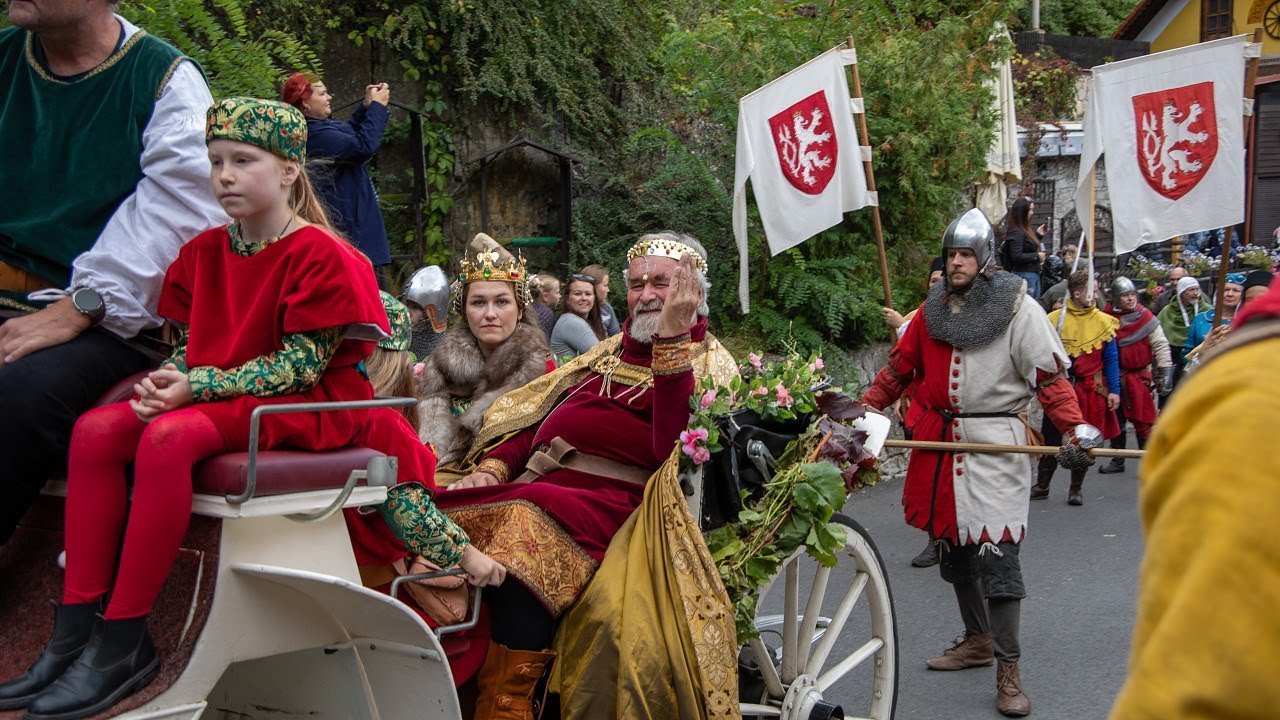 XXVI. Karlštejnské vinobraní - Slavnostní historický průvod 29.9.2024