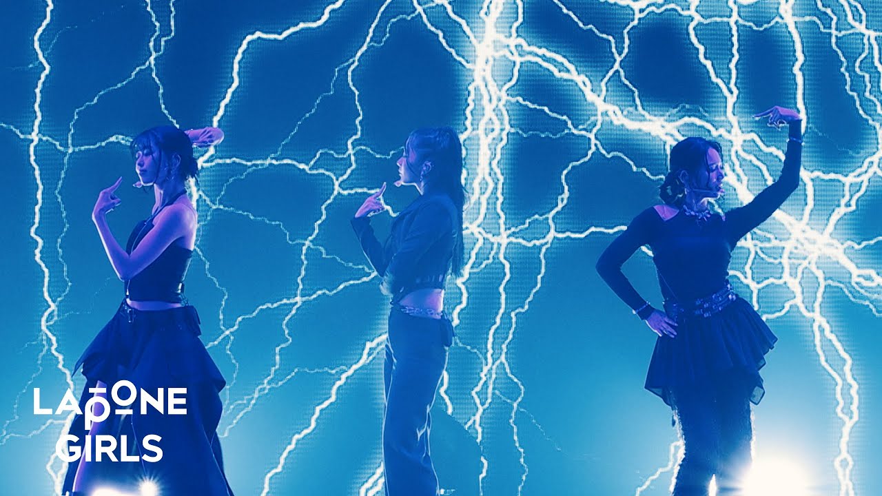 IS:SUE (イッシュ) 'THE FLASH GIRL' Live Performance [2024 1ST IS:SUE ASSEMBLE - WE ARE IS:SUE]