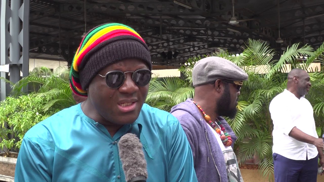 Culture :  Levée du corps de l'artiste chanteur Larry Cheick