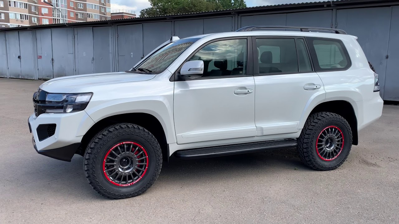 Проект Land Cruiser 200 Trophy Trucks в обвесе Shikari