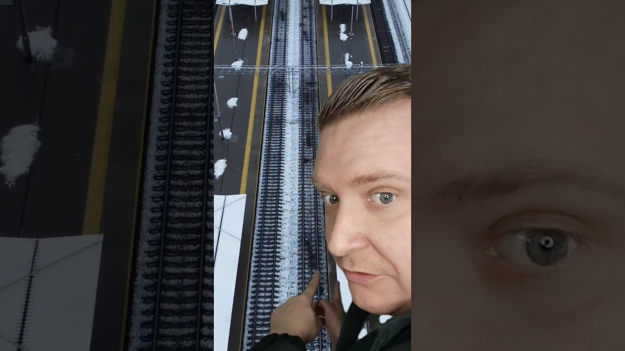 Dlaczego pocisgi jeżdżą na drugim pantografie? 