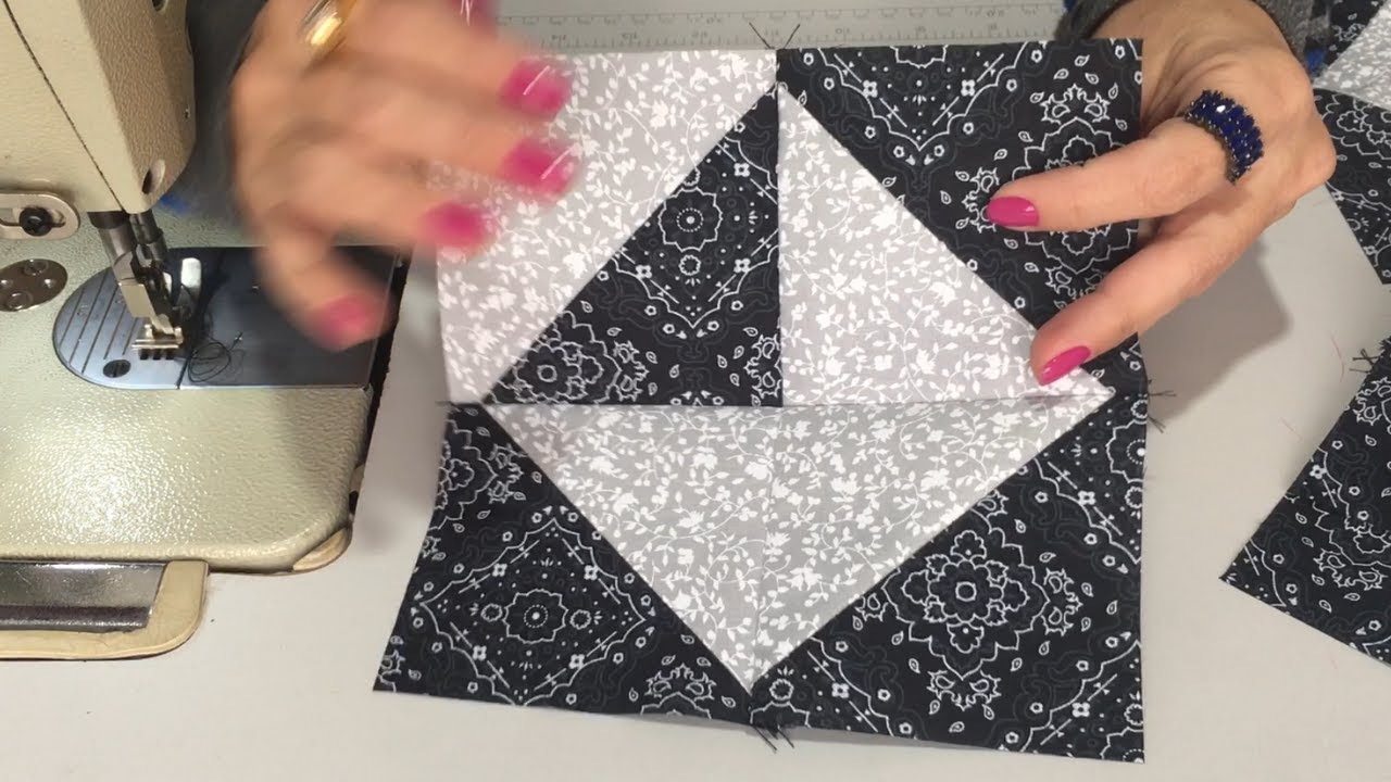 Belíssimo TAPETE de RETALHOS em PATCHWORK Muito FÁCIL