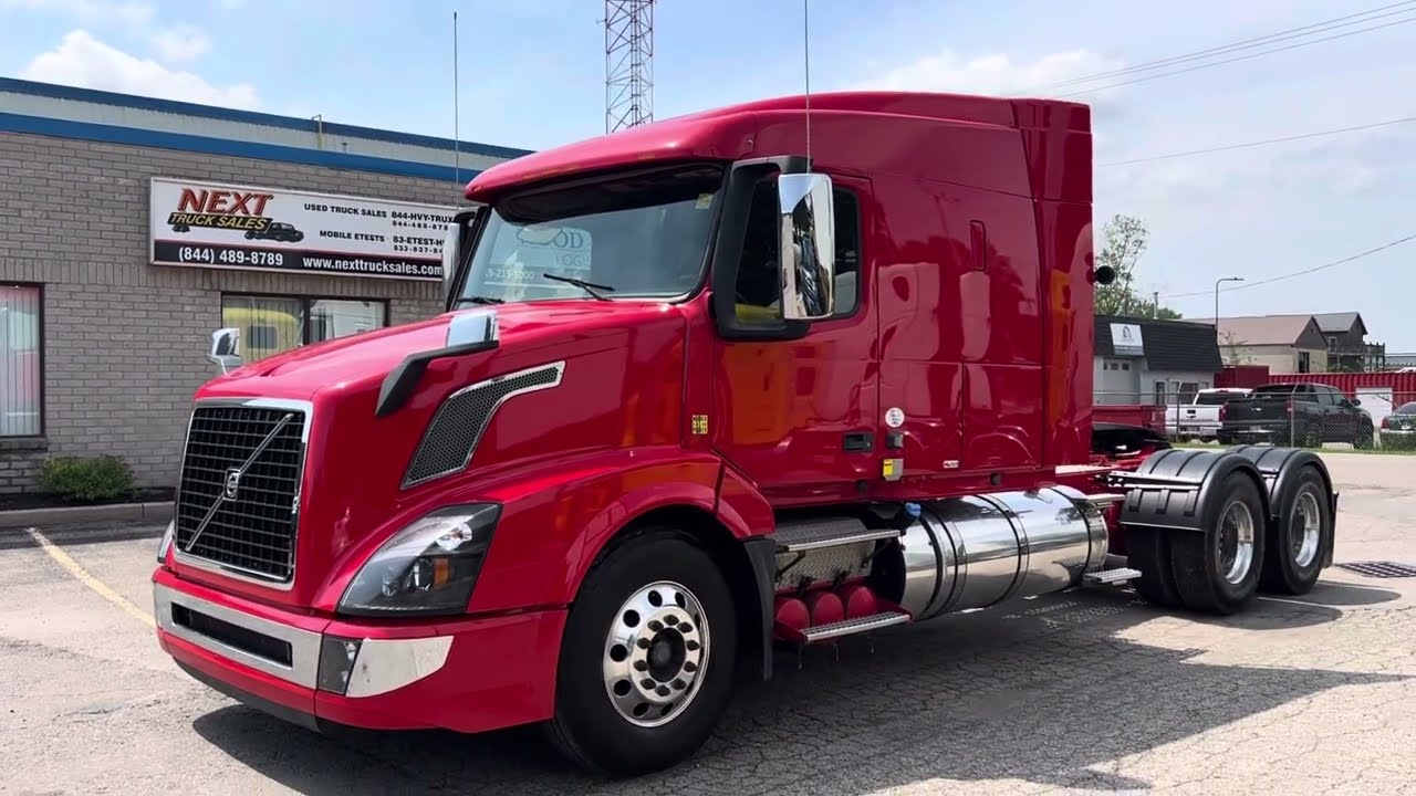 FOR SALE - 2018 Volvo - VNL630 - D13 / iShift, Michelins, full locks, tank hauler spec.