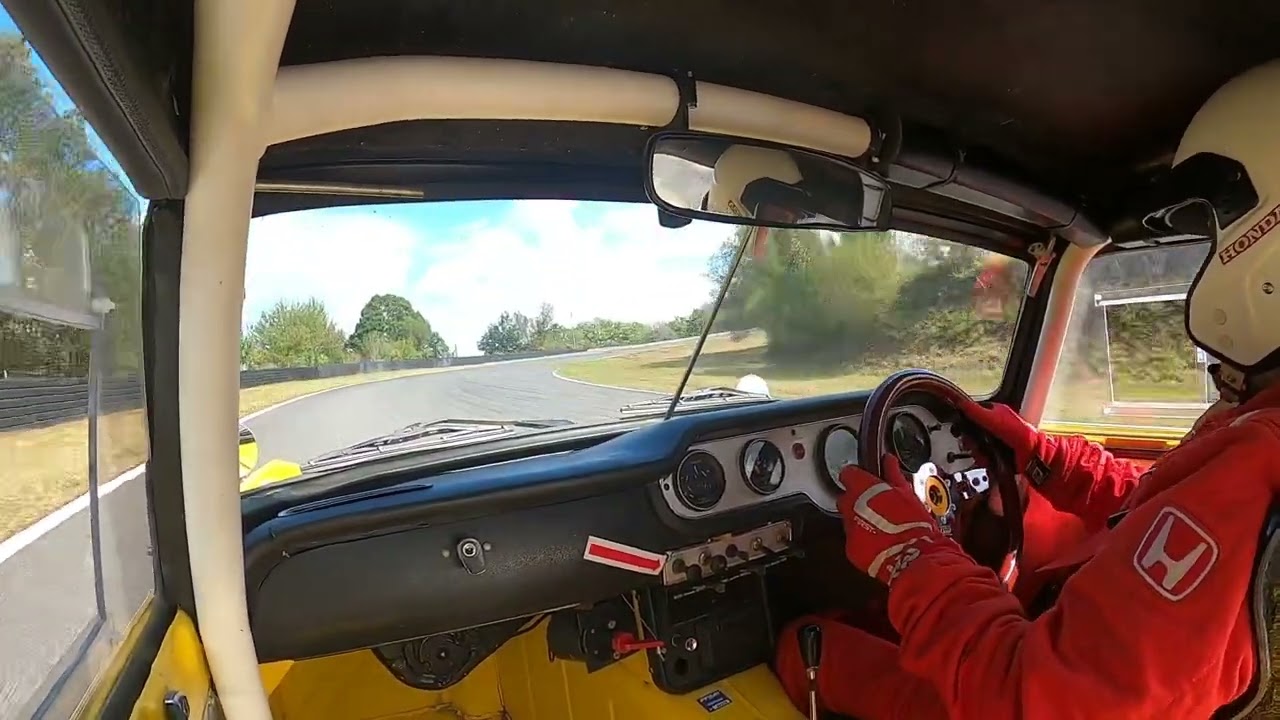 3 G RACING #11 Honda S800 Circuit Pau-Arnos