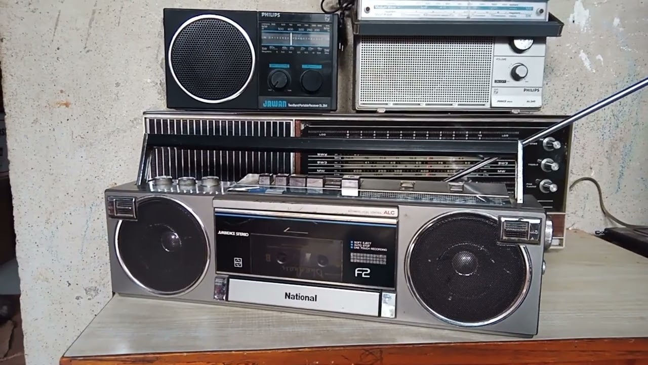 FOR SALE VINTAGE  F2 NATIONAL PANOSONIC ALL WARKING SET WATTASUP NO 9538536573