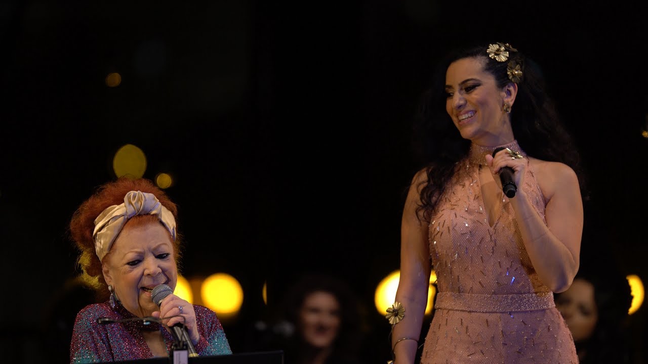 Aline Calixto feat. Beth Carvalho - Samba de Arerê/ Vou Festejar/ Coisinha do Pai (ao vivo)