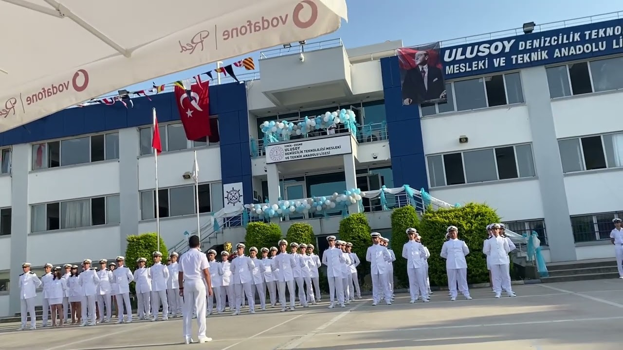 ÇEŞME ULUSOY DENİZCİLİK LİSESİ KEP ATMA TÖRENİ