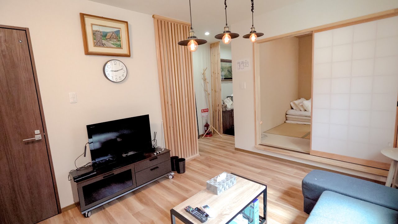 Inside a Spacious AirBnB In Osaka | Hanamizuki Matsu | AirBnB Real Estate Montage
