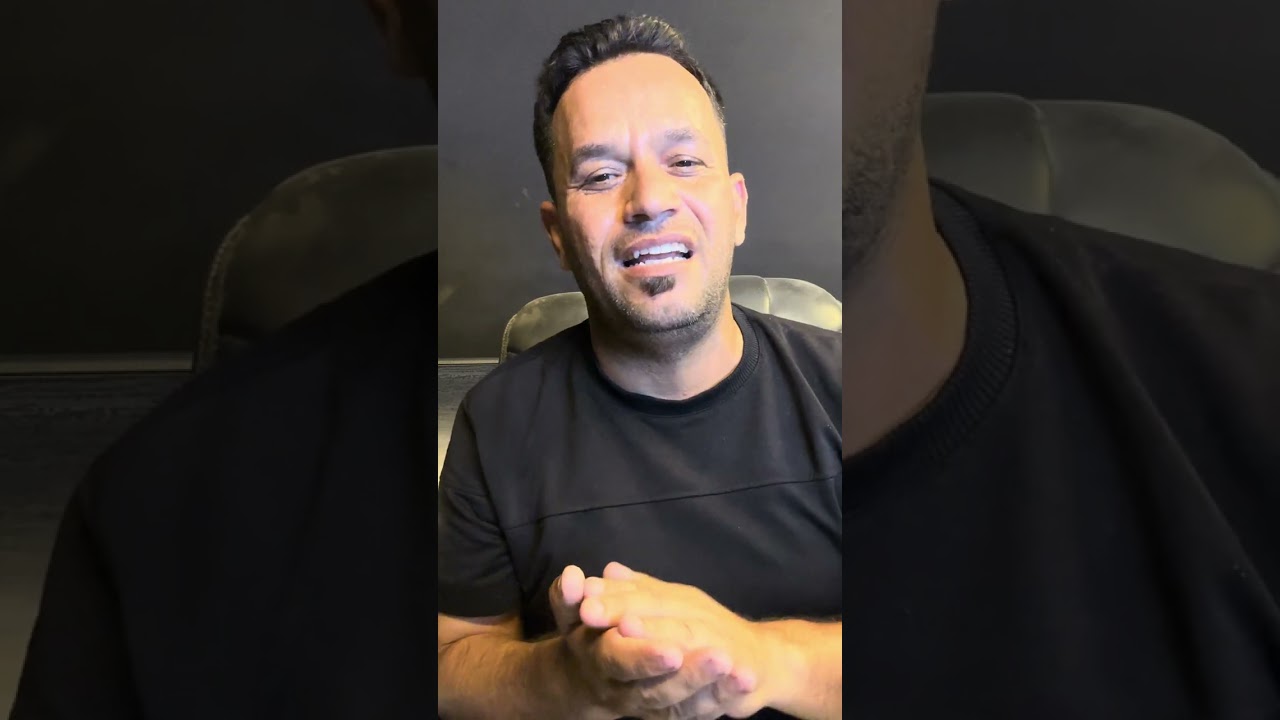 ديربالك تروح طلع جواز او بطاقة وطنية وانت مجايب هاي الشغلة وياك ترى يرجعونك