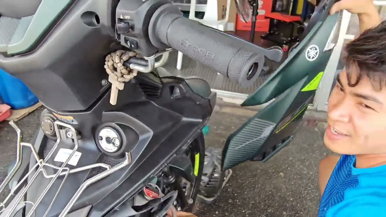 Yamaha sniper 150 paano mag baklas ng fairings para sa mga hindi pa marunong.