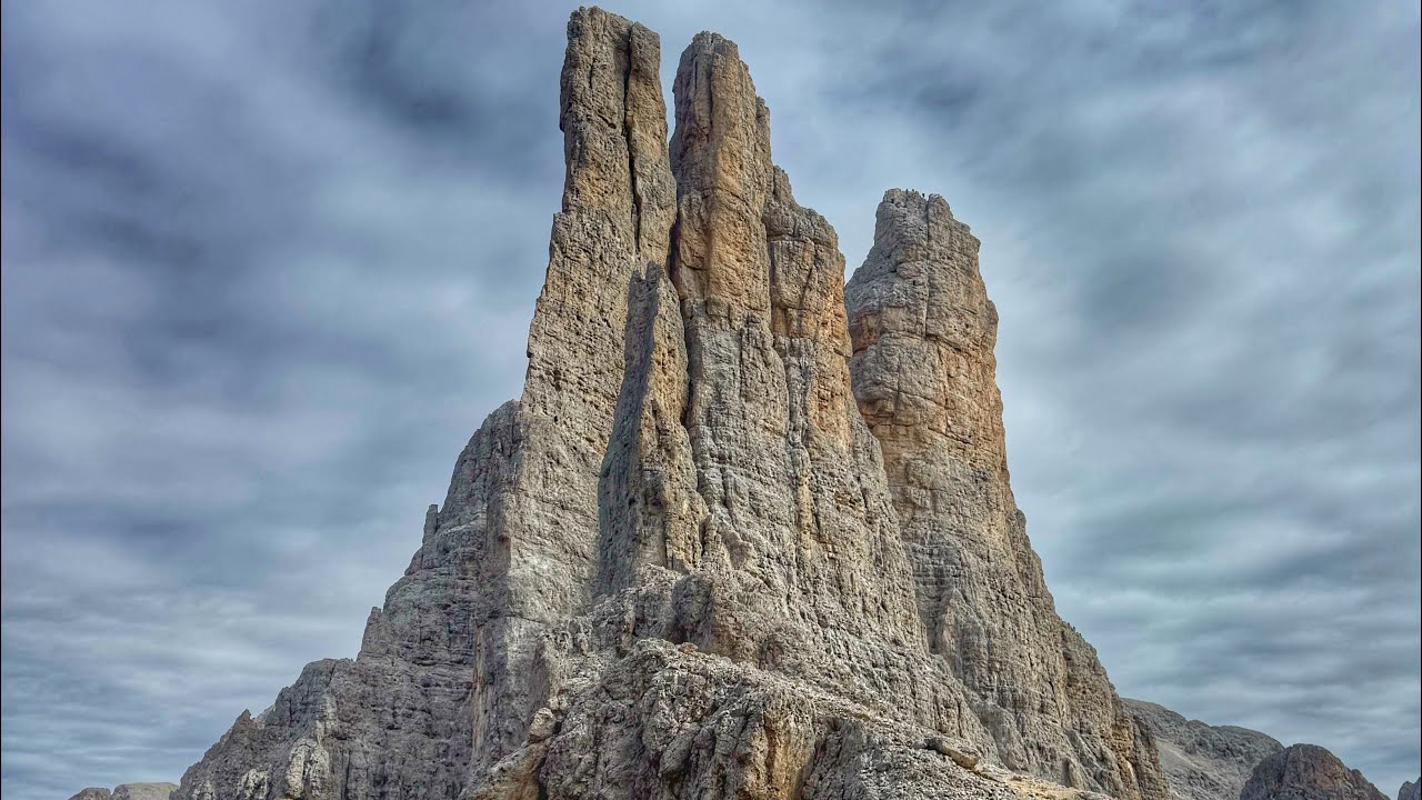 Da Gardeccia al Passo Santner (Gruppo del Catinaccio).