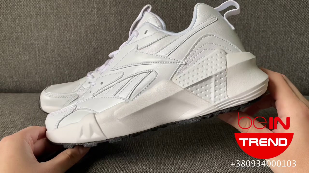 Женские кроссовки REEBOK AZTREK