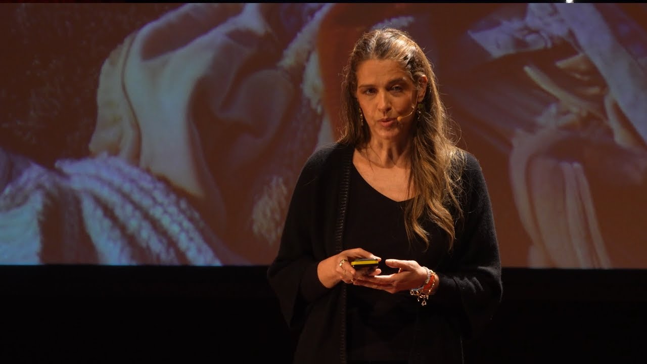 Para Onde Vão as Roupas que não Usamos | Daniella Martins | TEDxRio