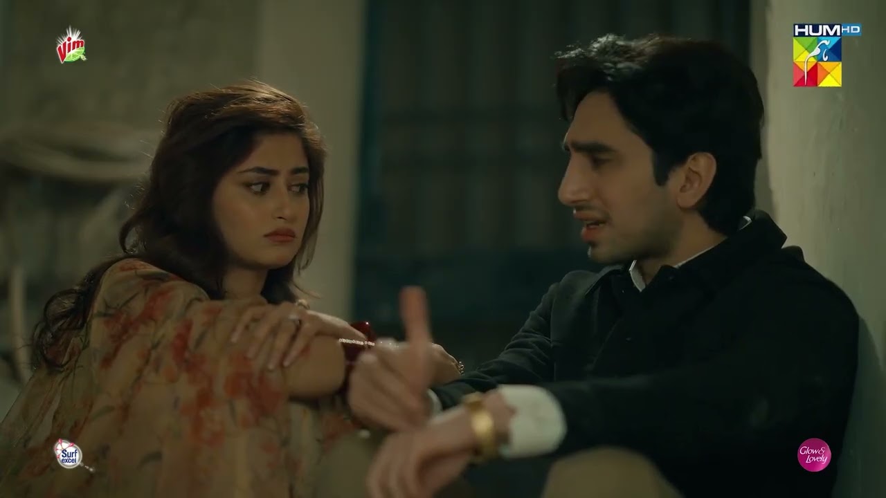 Tumhari Baahon Mai Sukoon Hai❤️ [Sajal Ali & Hamza Sohail ] Dil Wali Gali Mein - HUM Comedy