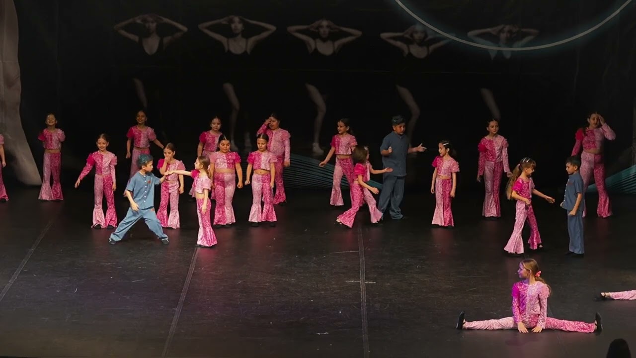 YELLOW STAR - Barbie și Ken by Star Dance Studio / locul 1
