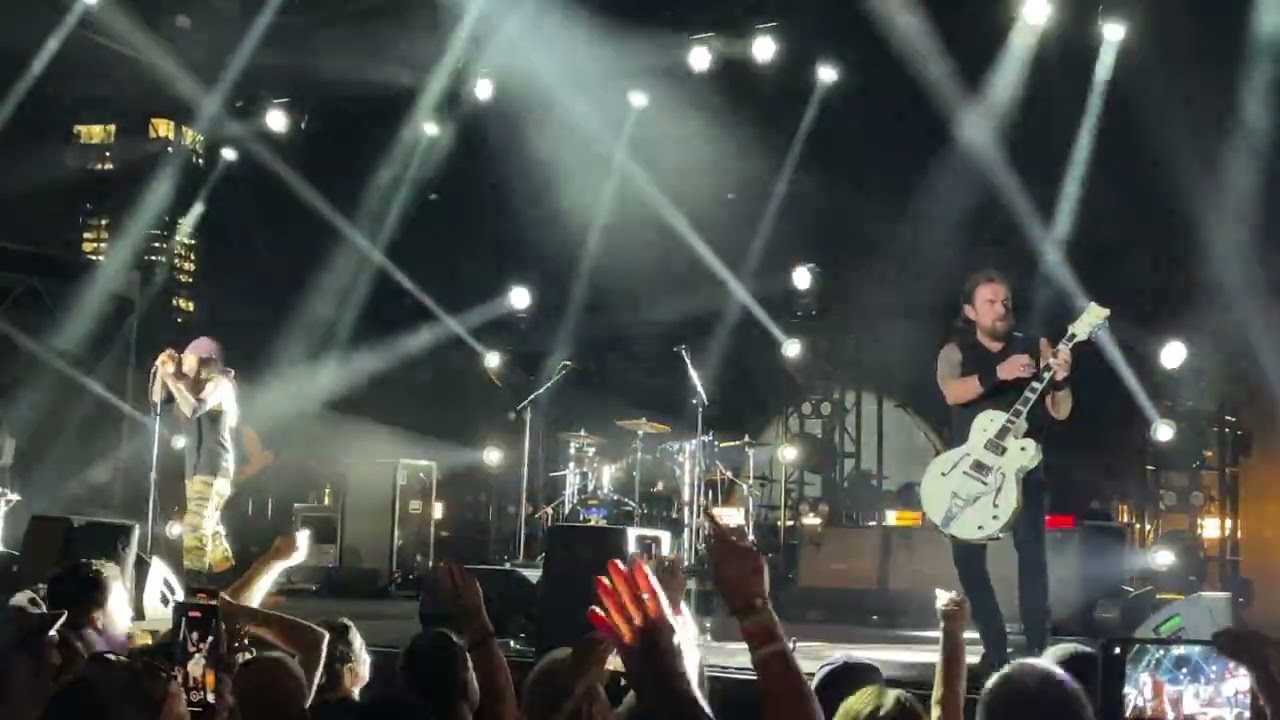 The Cult- She Sells Sanctuary.           Pier 17 NYC 7/20/2022