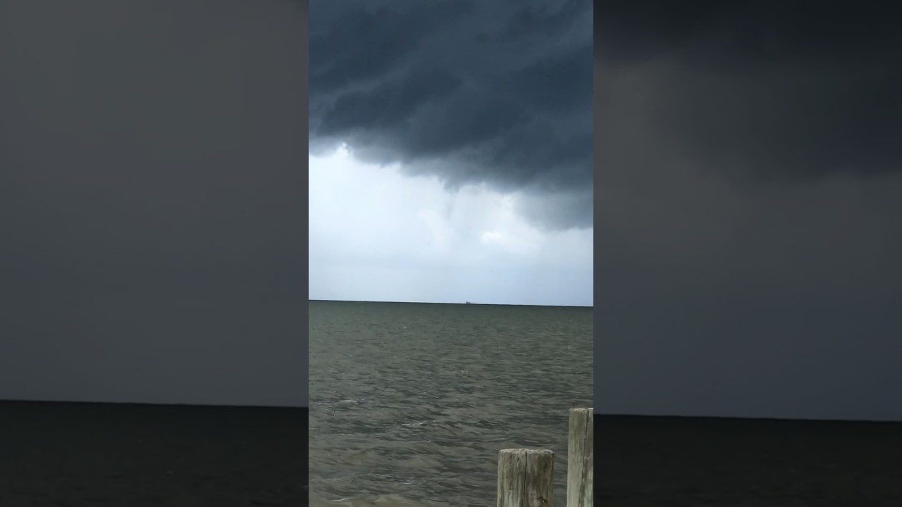 Trying to Outrun the Storm 😳 Boat Day