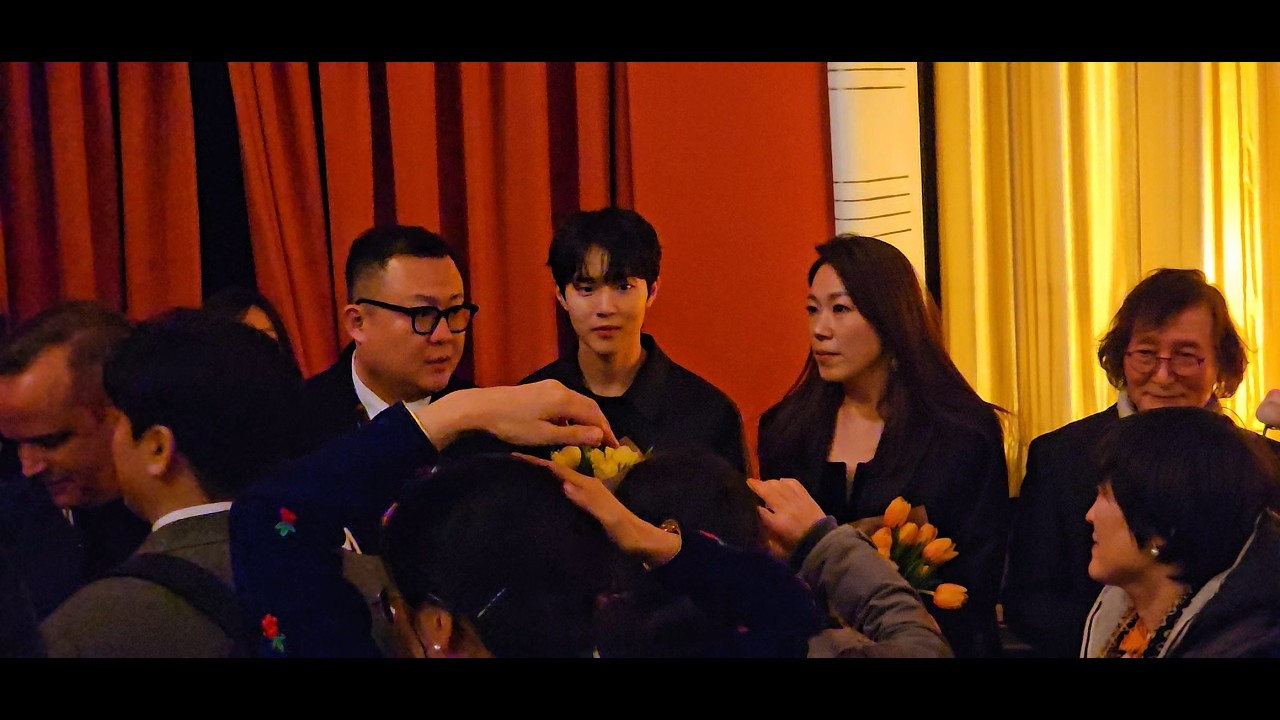 신우빈 + 염혜란 + 정지영 (감독) - 