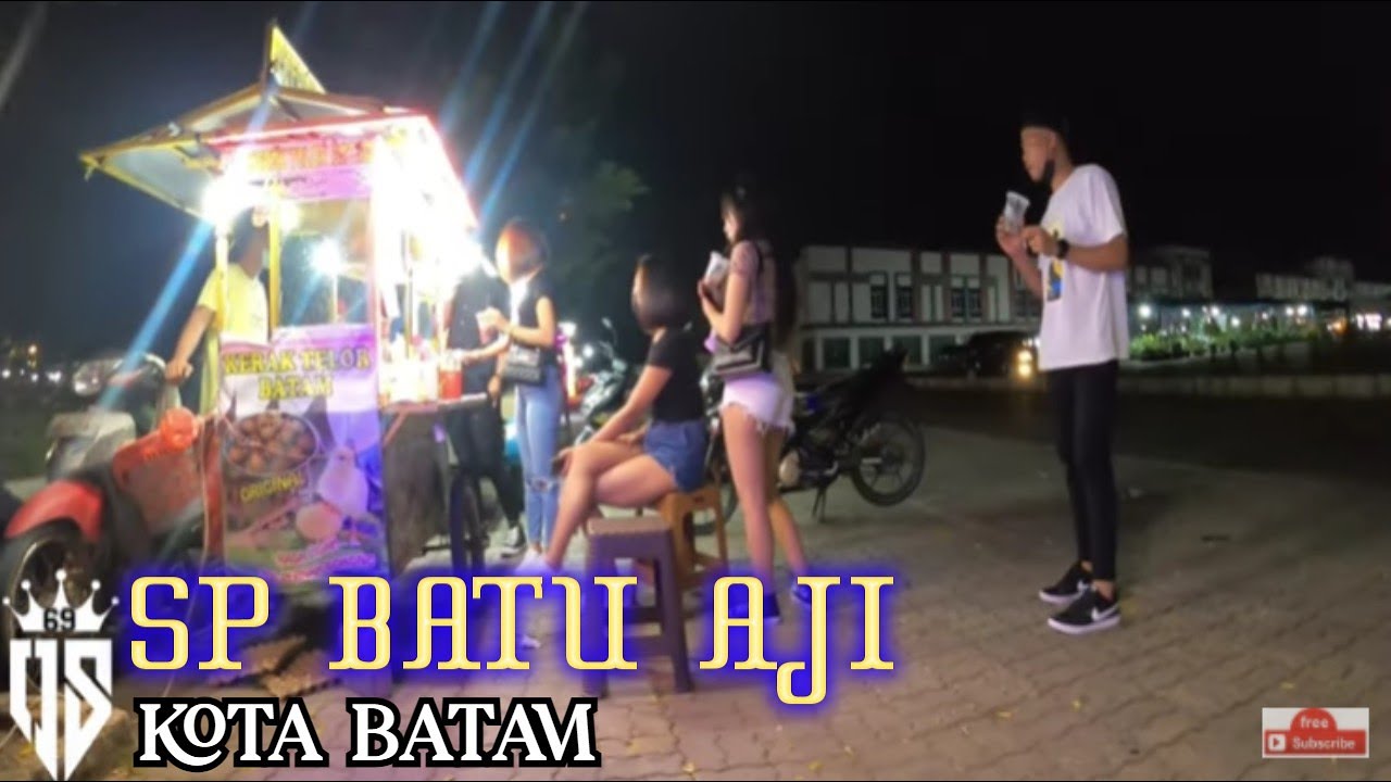 SP BATU AJI KOTA BATAM SUASANA MALAM BANYAK MAKANAN DISINI YG JUAL ORANG PADANG