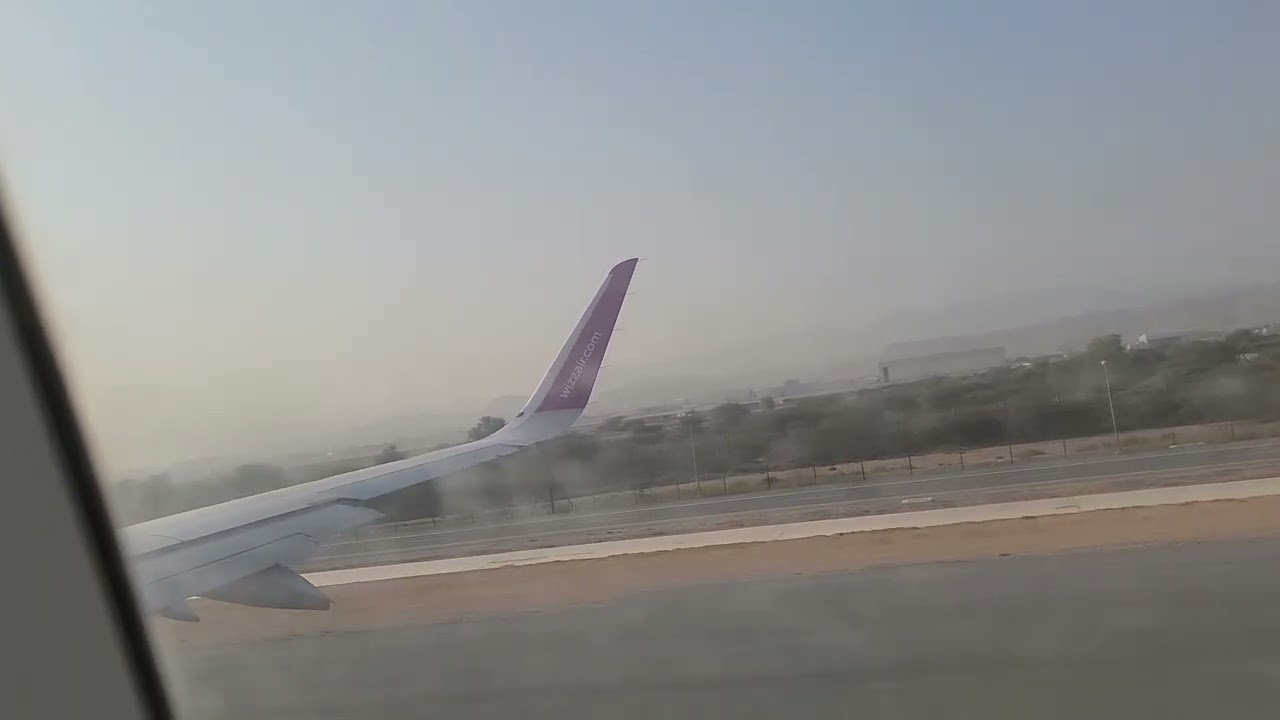 Please like and follow Landing in the airport 🛫 follow me everyone 😊 ☺️ 