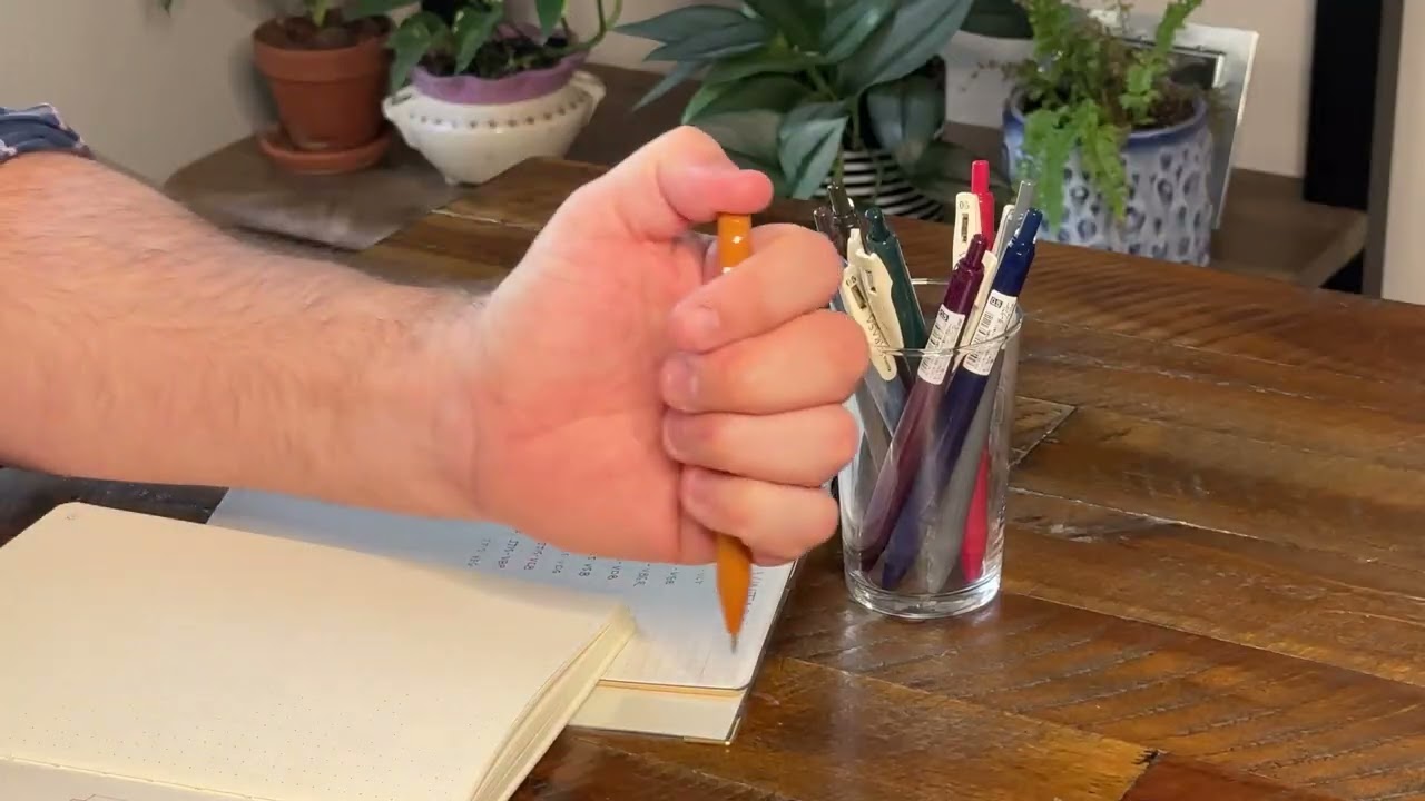 Experience Elegance with SARASA Clip Vintage | Zebra Pen
