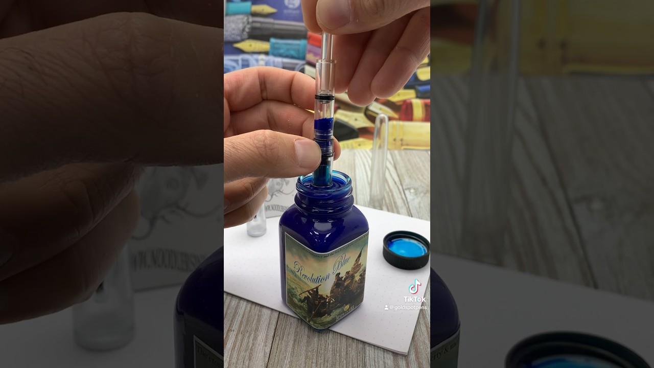 Filling the Noodler&rsquo;s Triple Tail flex nib fountain pen with Noodler&rsquo;s Revolution Blue ink