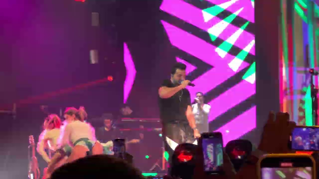 8 Calipso - Luis Fonsi 2023 - Noche perfecta Chile