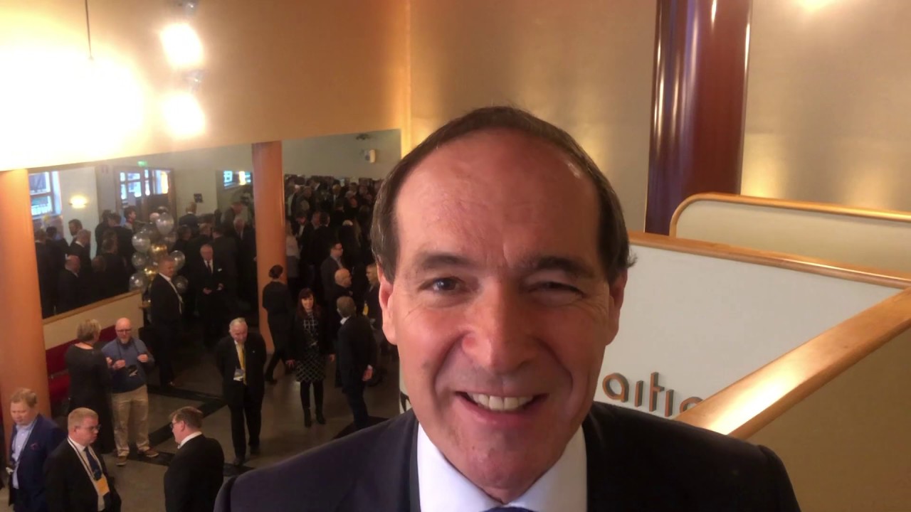 Future of Cars: auto industry trends. Robot drivers, e-vehicles, flying cars - keynote speaker