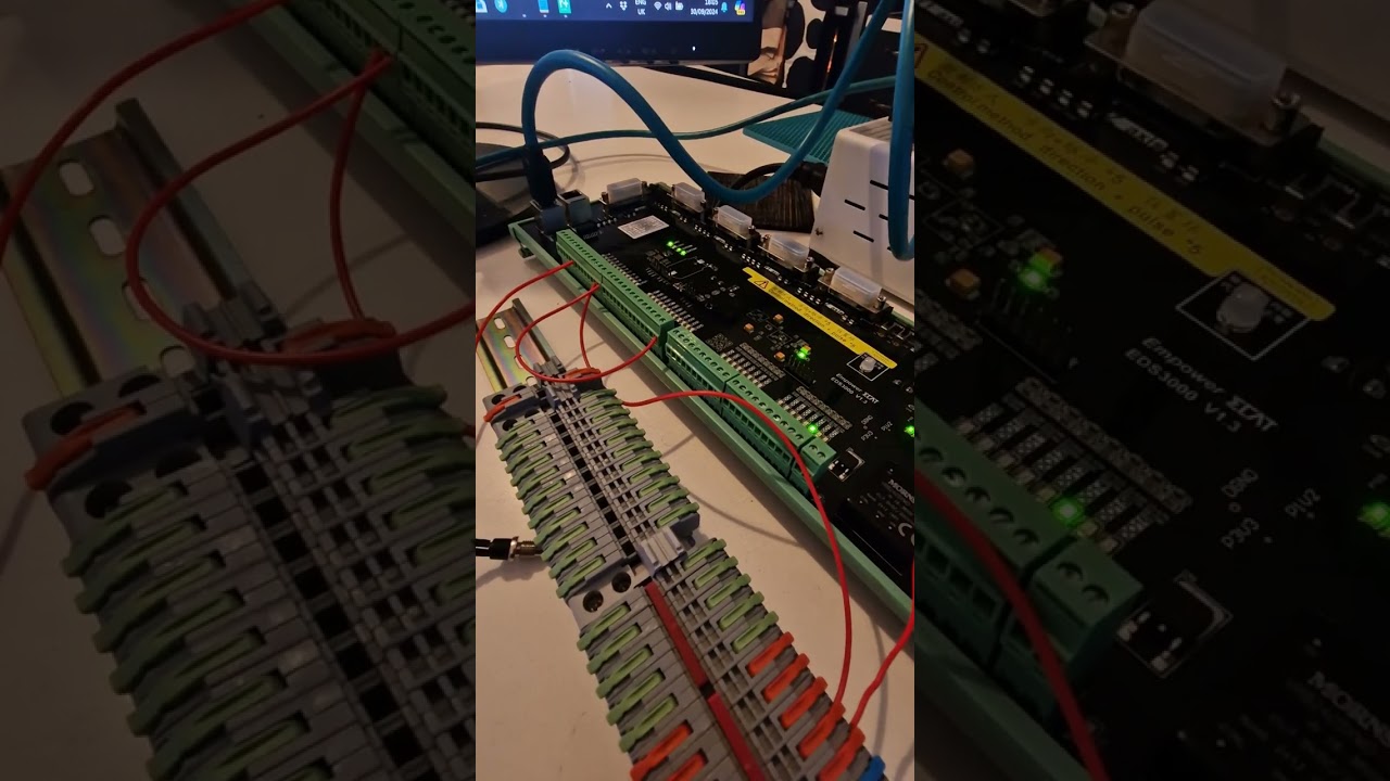 Trials of learning the XC3000S. Fiber laser diy build