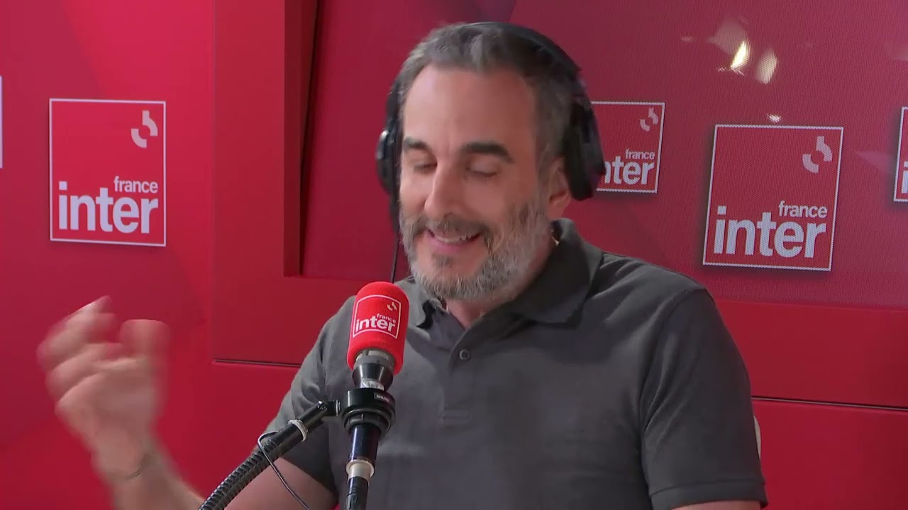 Léa Salamé, experte défense et stratégie depuis son stage 