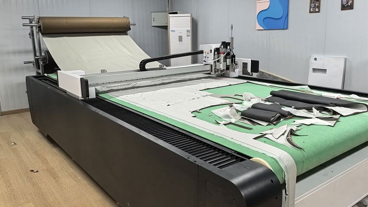 High-Speed CNC Fabric Cutter Cutting 7 Layers Fabric | Multi-Layer Fabric Cutting Machine