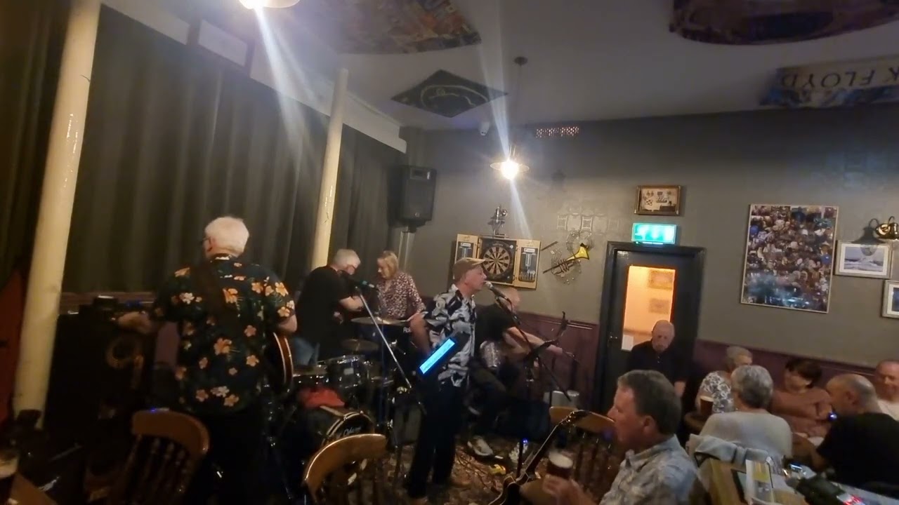 Neil Turner @Bloozburn At The Fish May 2022