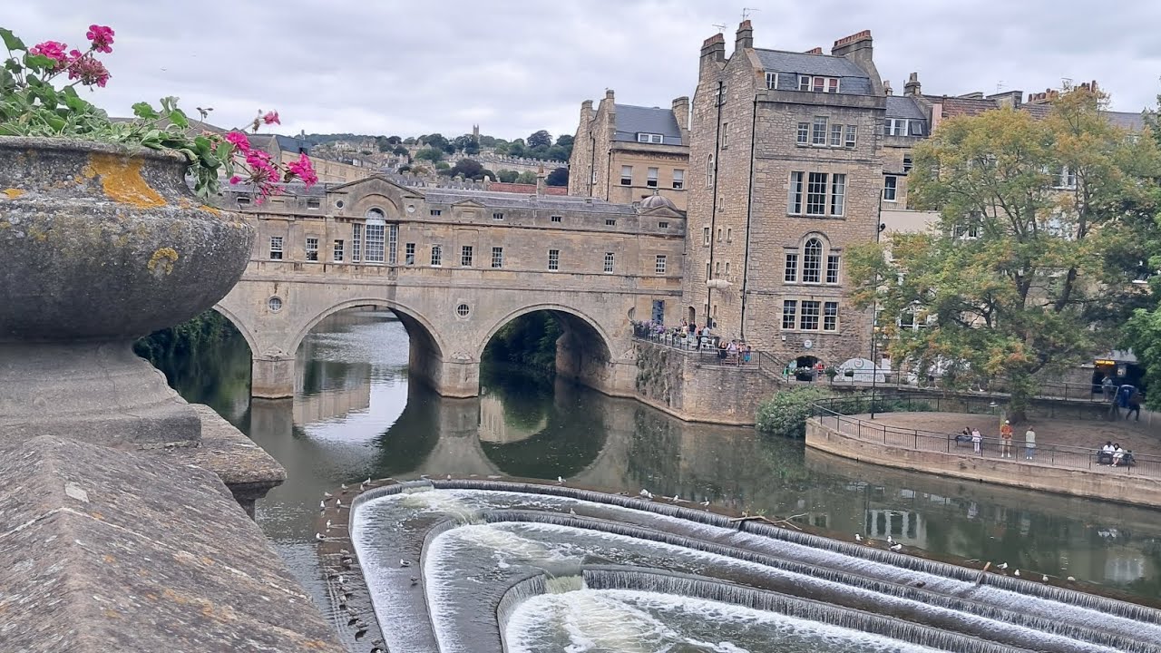 Pulteney Bridge & Parade Gardens, The Bath