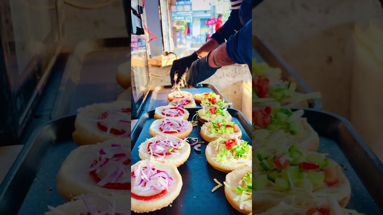 Street Style Burger Making | Juicy Veg Burger Recipe | Burger Banane Ka Tarika | Singh Food Hub