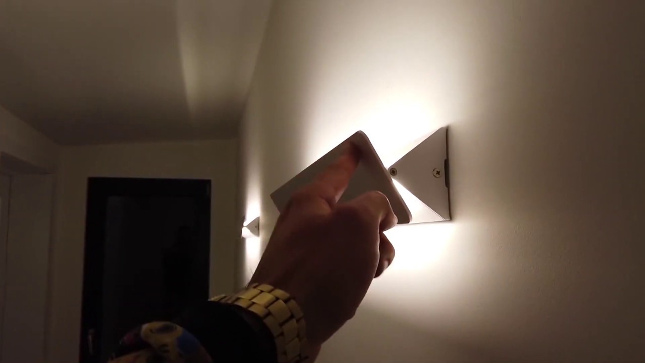 Adjustable reflector